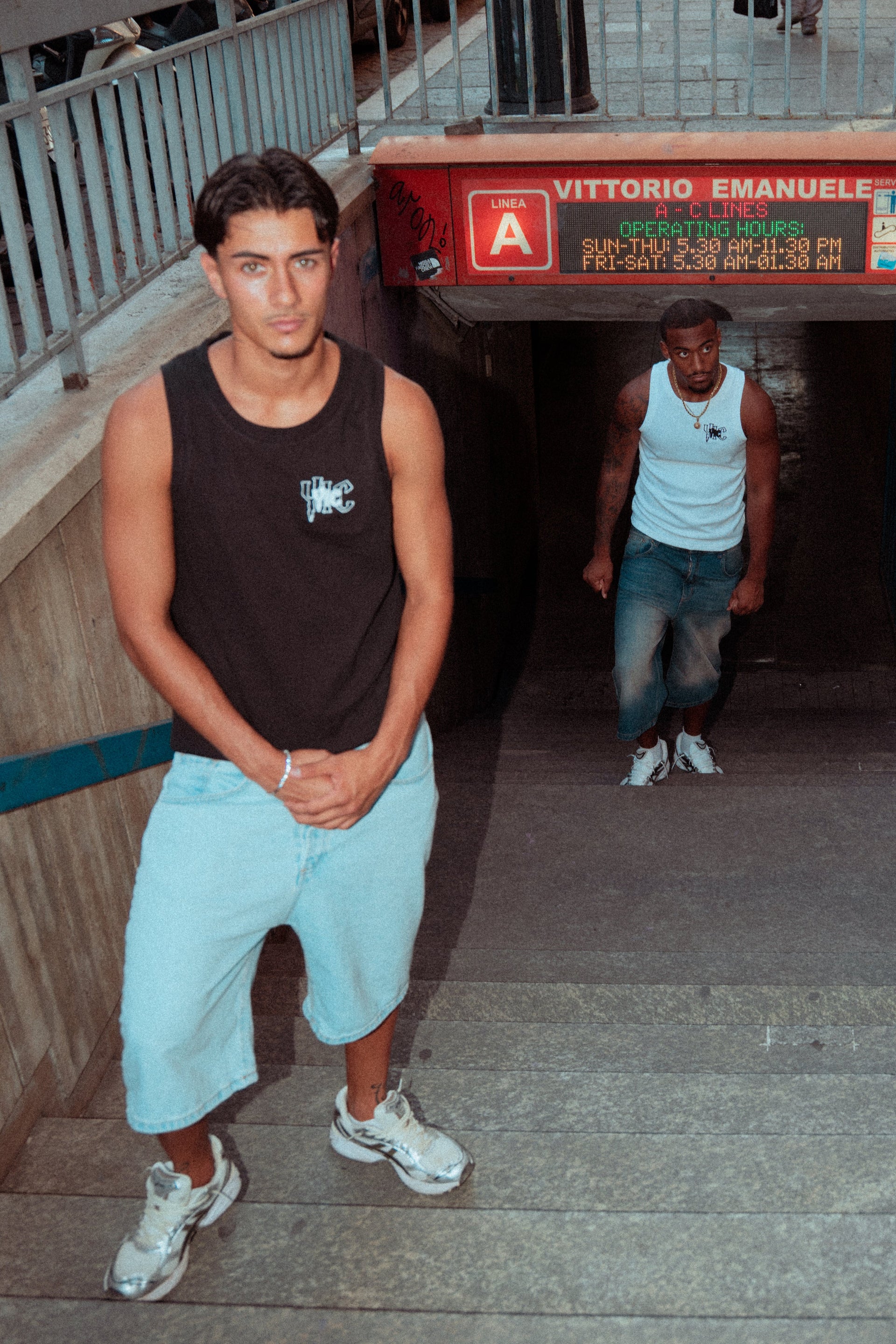 ESSENTIALS TANK TOP BLACK